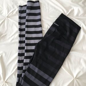 K-deer signature stripe full length legging